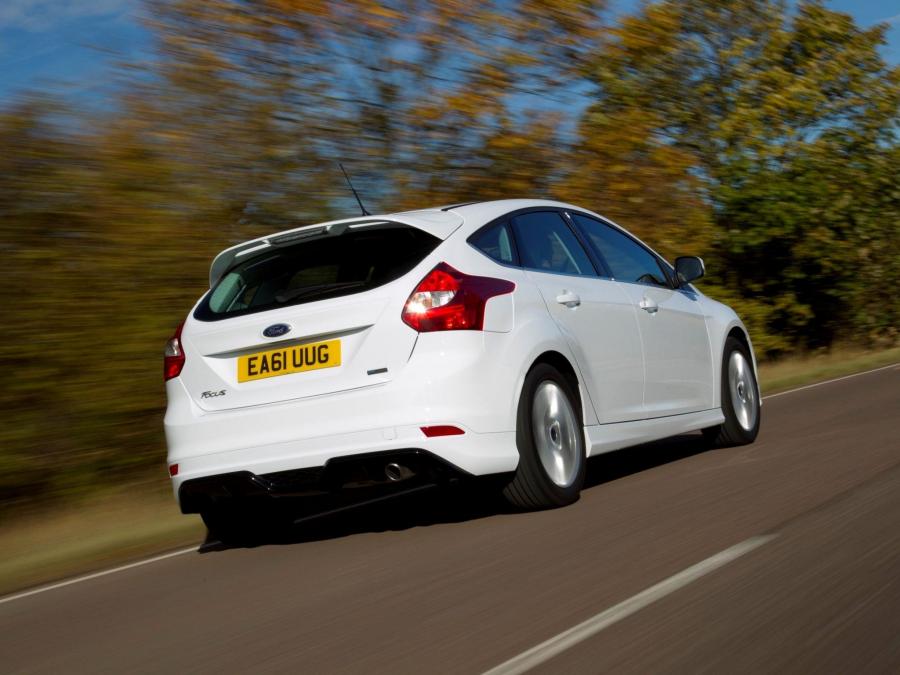  Ford Focus Zetec S 2011 года  (фото 5 из 6)